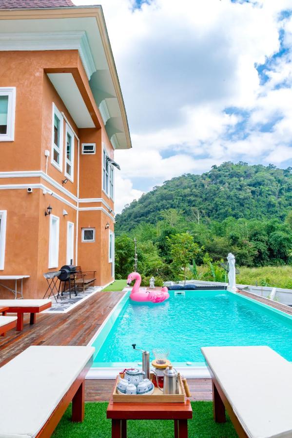 Chateau De Luxi Khao Yai - ชาโตว์ เดอ ลูซี่ เขาใหญ่ Villa Mu Si Bagian luar foto